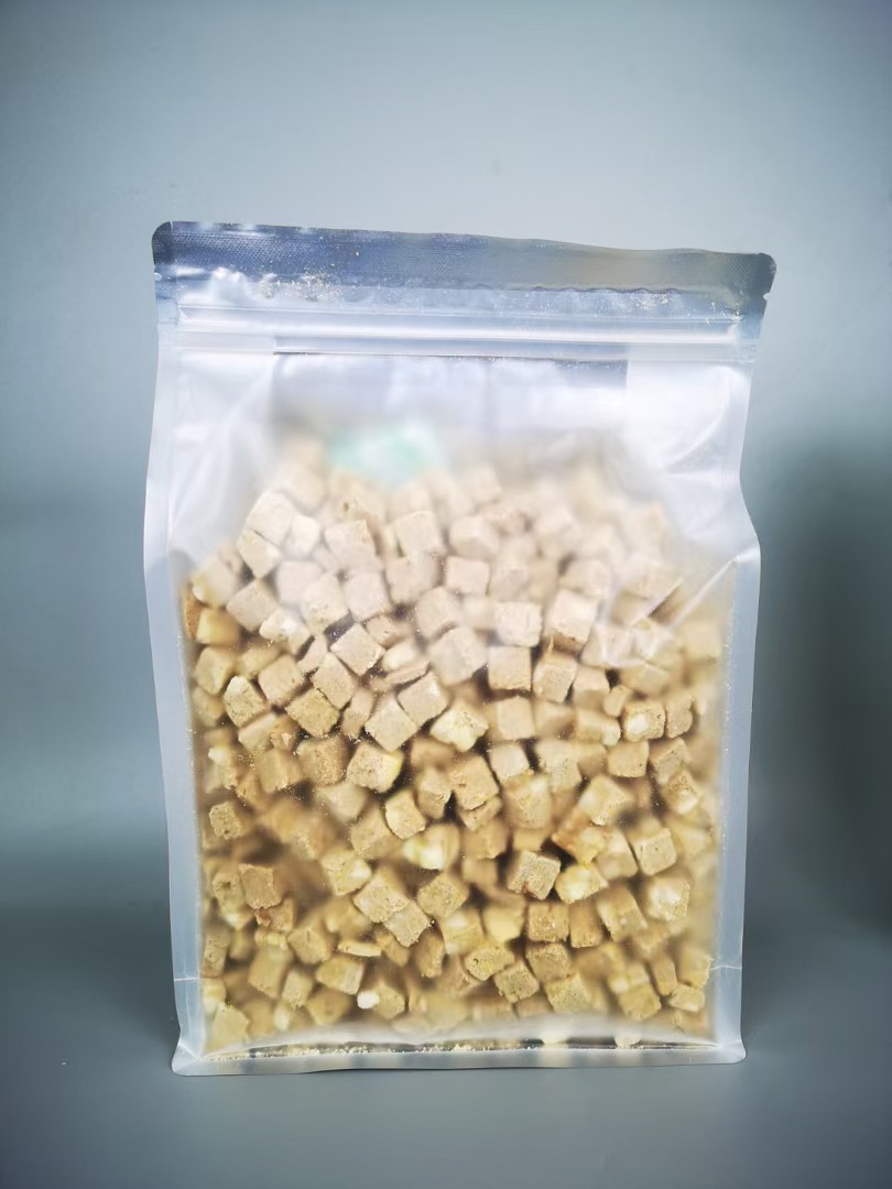 Wholesale Rainbow Freeze-Dried Chicken Cat & Dog Pet Snacks 500g Bag From Qingdao Increase Nutrition factory