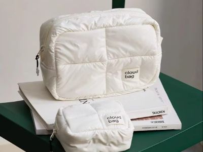 How Customised Makeup Bags Enhance Brand Loyalty