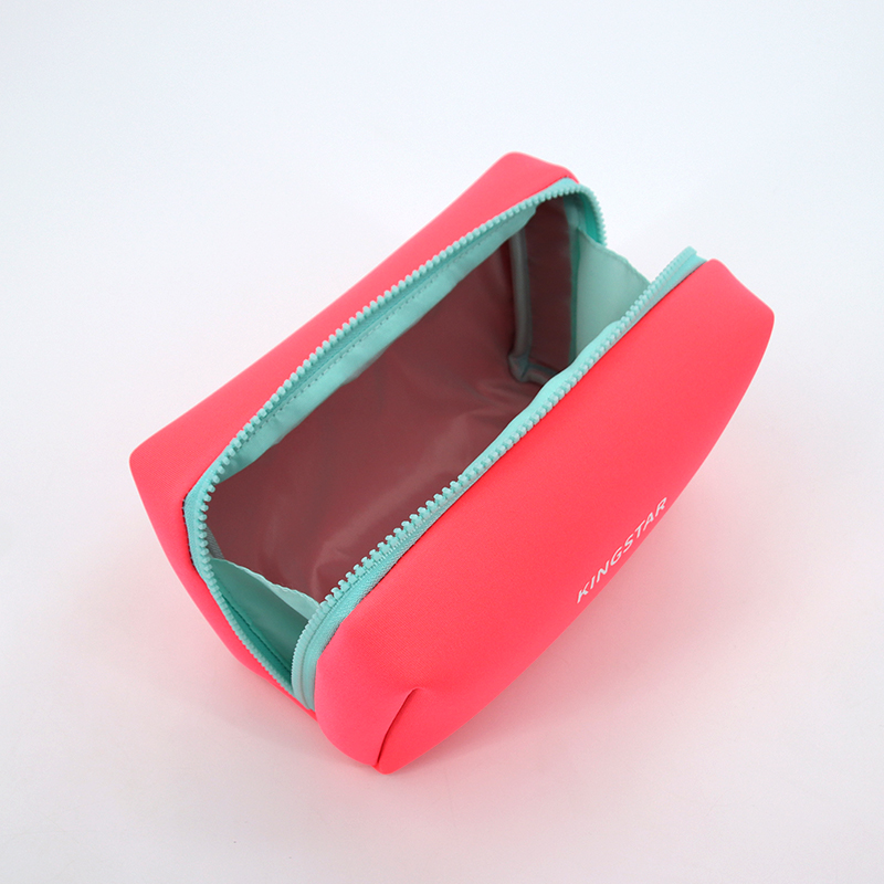 Hot Selling Travel Makeup Bag Travel Cosmetic Multi-functional Toiletry Waterproof Brushes Bag Neoprene Zipper Pouch factory