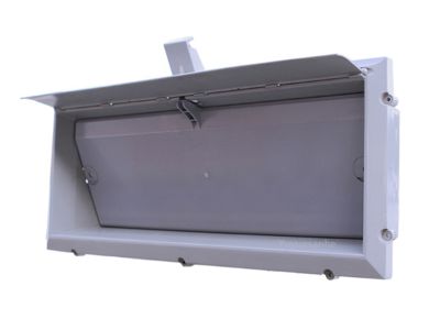 ¿Cuáles son los equipos esenciales para granjas avícolas en la agricultura moderna?
