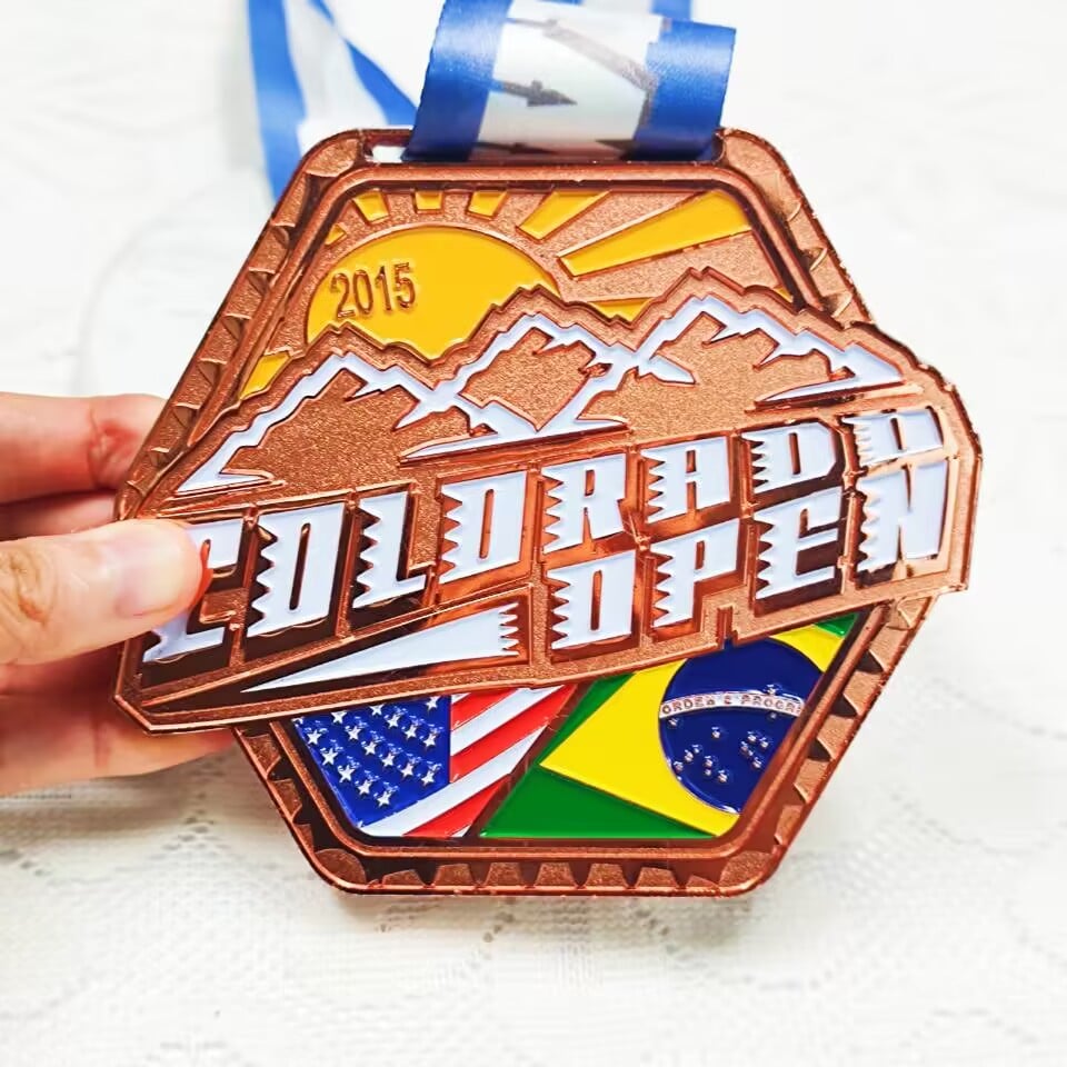 World Up Sports Souvenir Medal Engraved Boxing Necklace Medal Great Value Football Anime Champion Medal With Velvet Box details