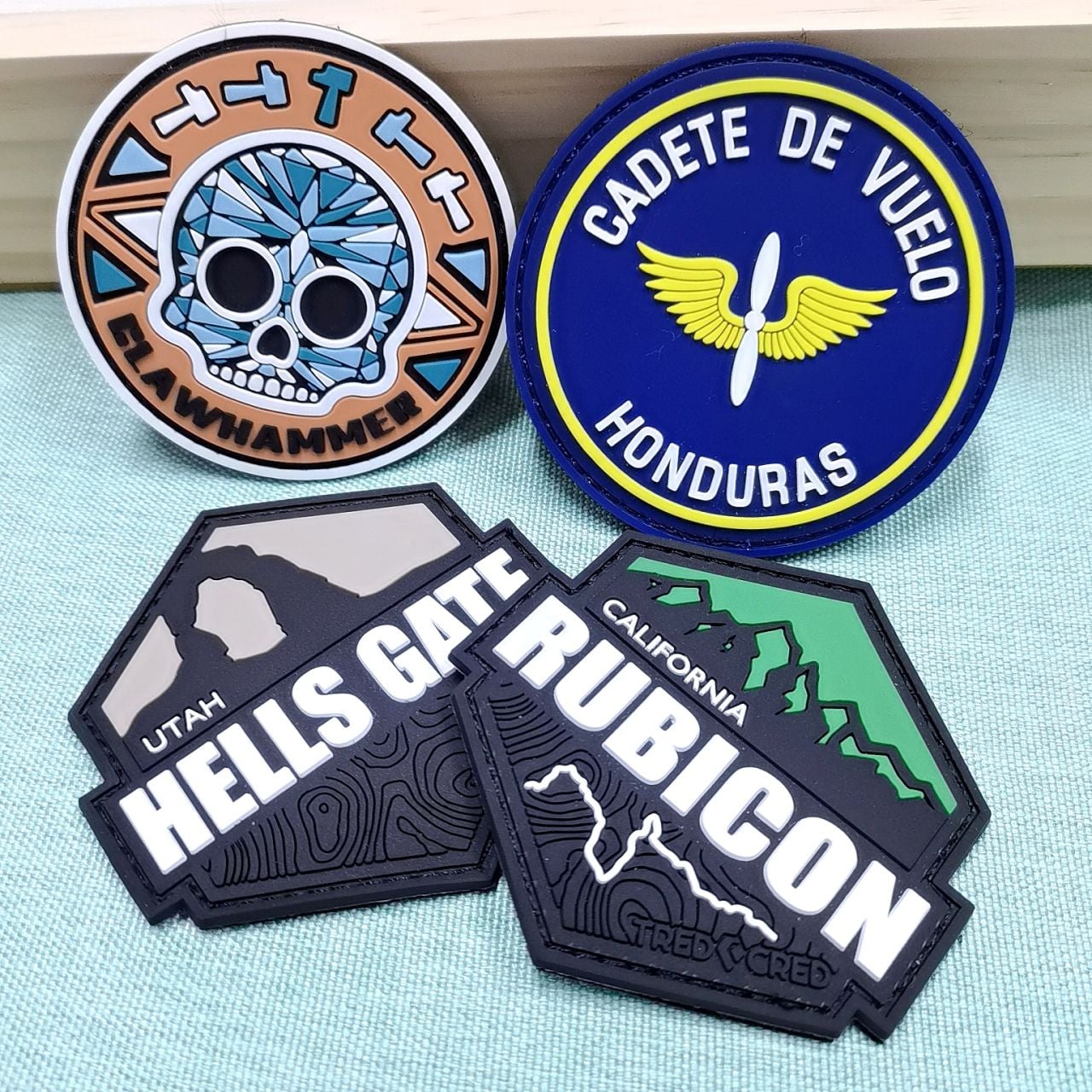 Équipez votre équipe de patches pour casquettes en PVC uniques