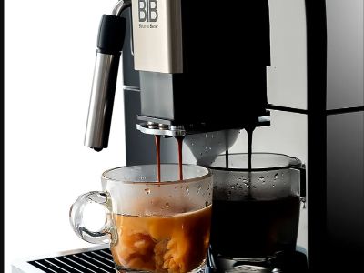 Upgrade Your Cafe: Essential Features of Professional Coffee Machines