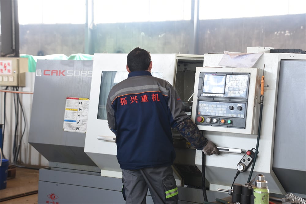 Tuoxing Underground Mining Movable Rock Breaker factory