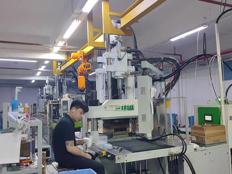 Diving Gear Factory