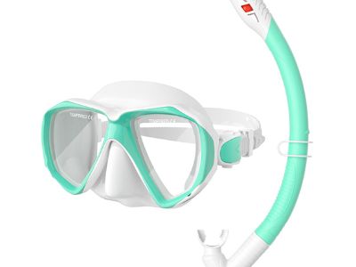 Buzos con conciencia ecológica eligen materiales sostenibles en su equipo de buceo