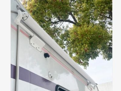 RV Awnings: Providing Extra Space for Entertaining