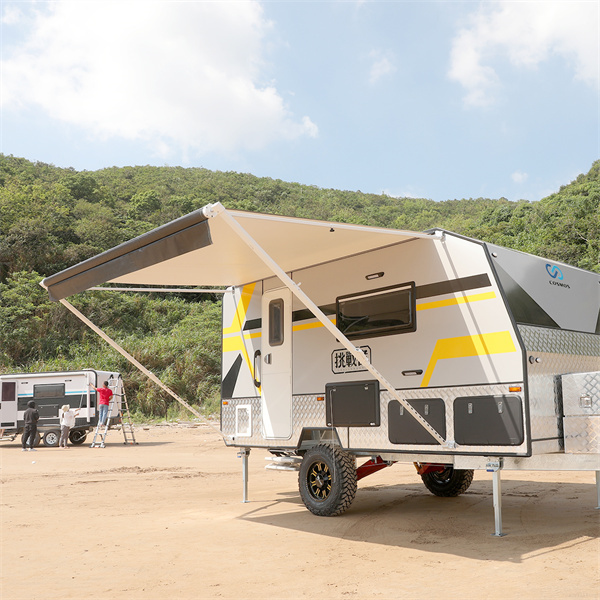 Come montare una tenda da sole sulla tua casa mobile