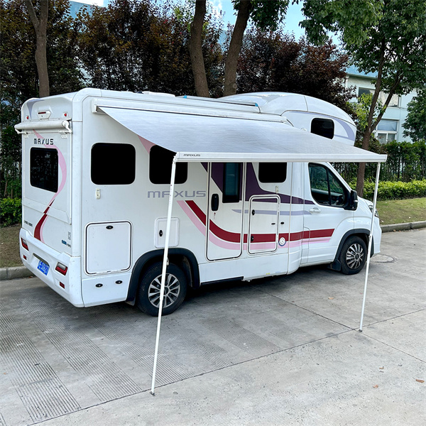Protégete de los elementos en tu próximo viaje en carretera con el toldo ideal para tu furgoneta camper VW