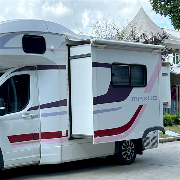 Enjoy Peace of Mind on the Road with a Slide-Out Topper