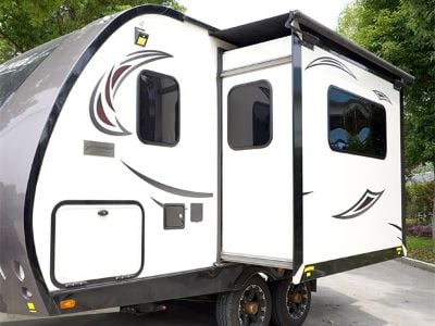 RV Manufacturers Are Increasing Sales with These RV Awning Solutions