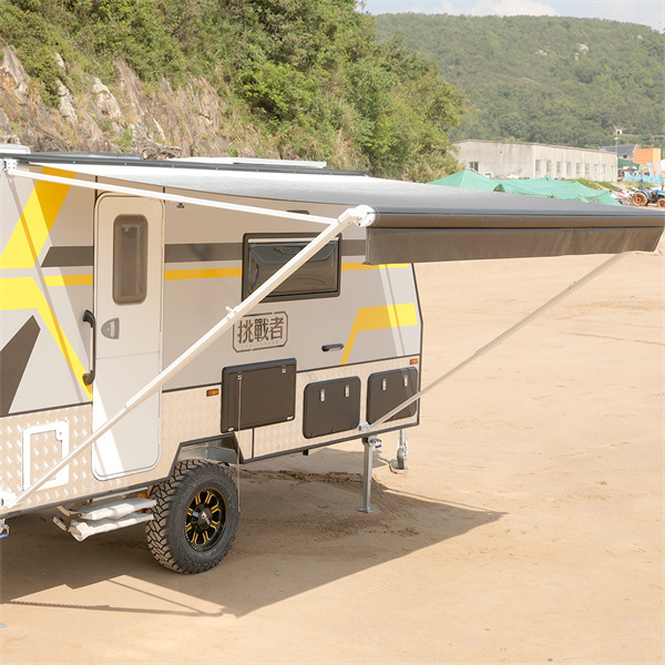 La guida definitiva per scegliere il motorhome con tenda giusto per le tue avventure