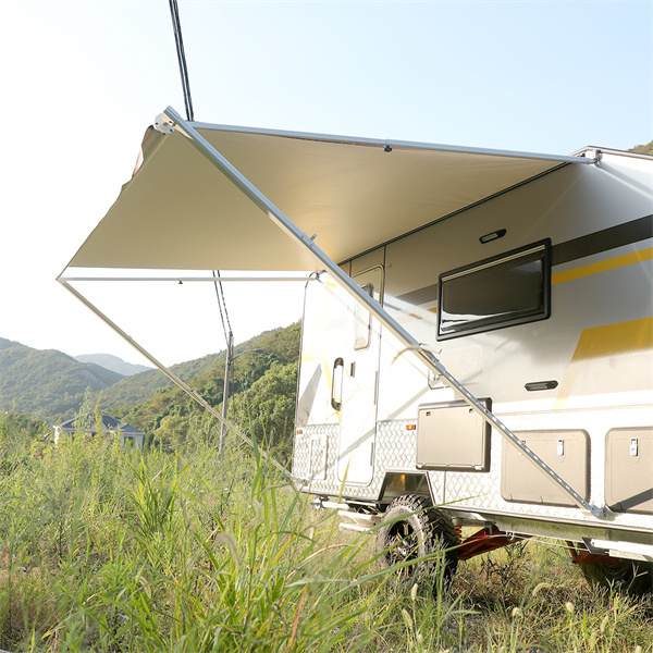 Goditi un'esperienza all'aperto confortevole con una nuova tenda per camper