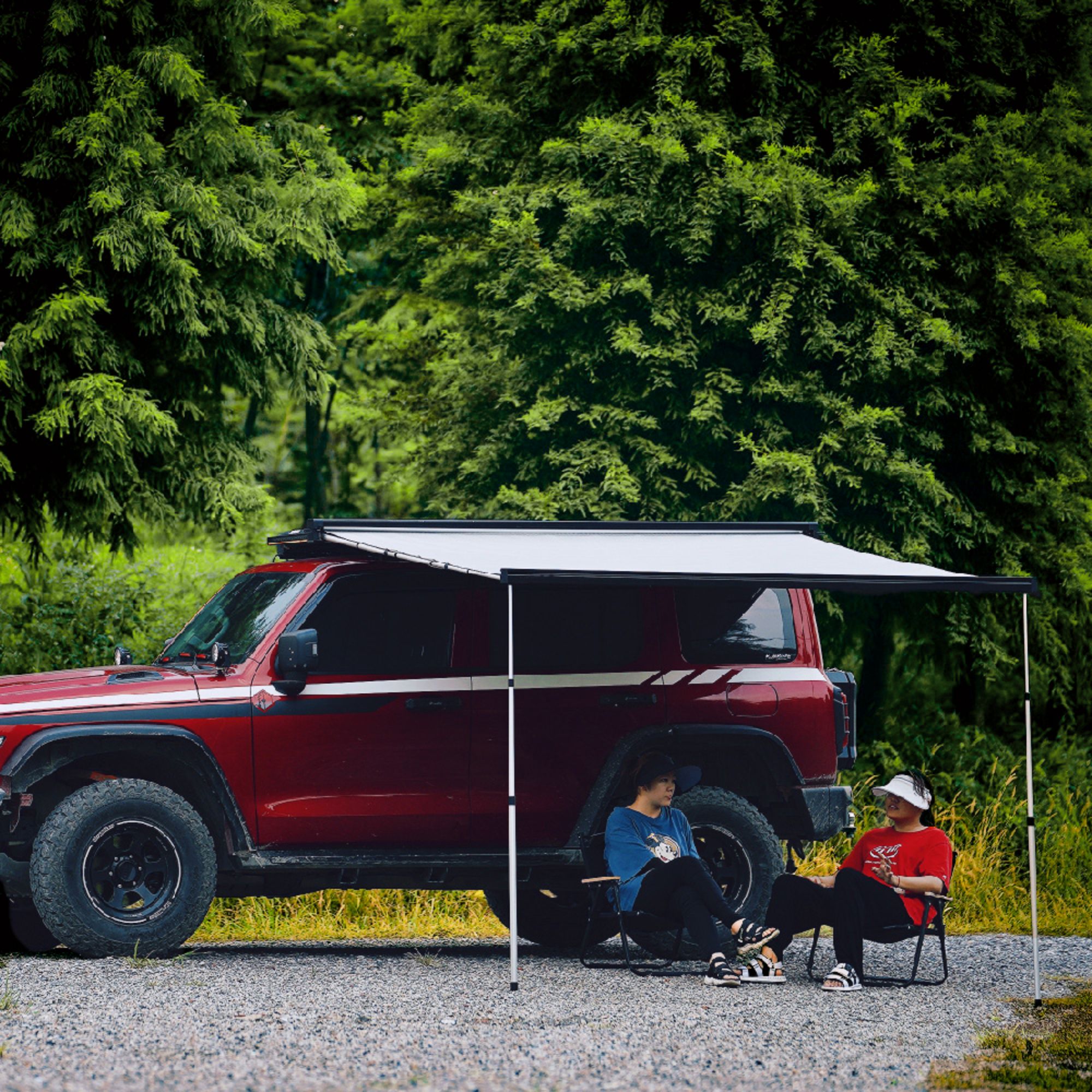 Mejora tu experiencia de camping con un toldo personalizado para caravana