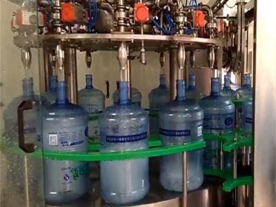 Choosing the Right Bottle Liquid Filling Machine for Your Production Needs