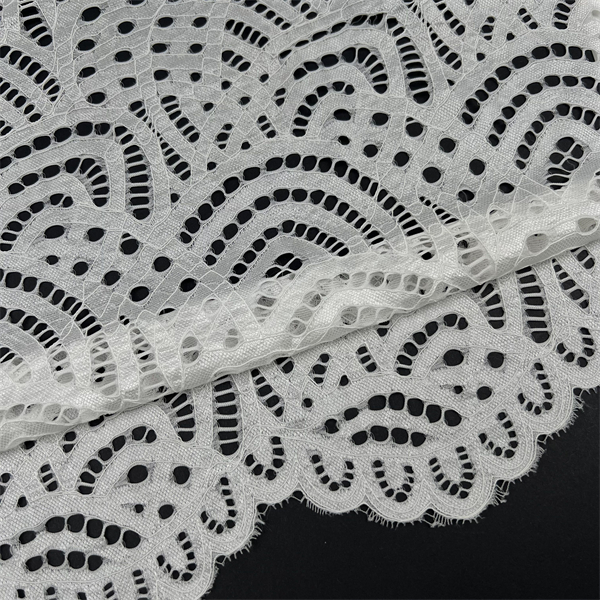 How to Wear Lace on Your Sleeves