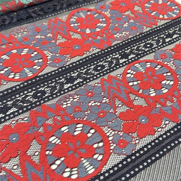 Explore english lace : the heritage story of a family