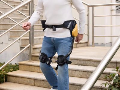Evaluating the range of motion in a hip exoskeleton