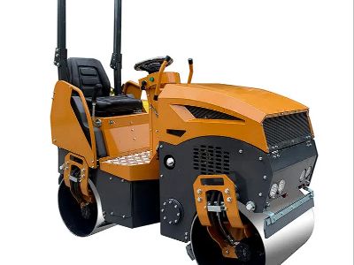 Benefits of a Walk Behind Roller Compactor for Driveway Projects
