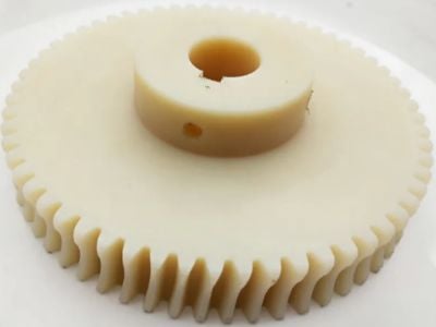 العوامل الرئيسية التي يجب على المشترين أخذها في الاعتبار عند توريد تروس الرف
