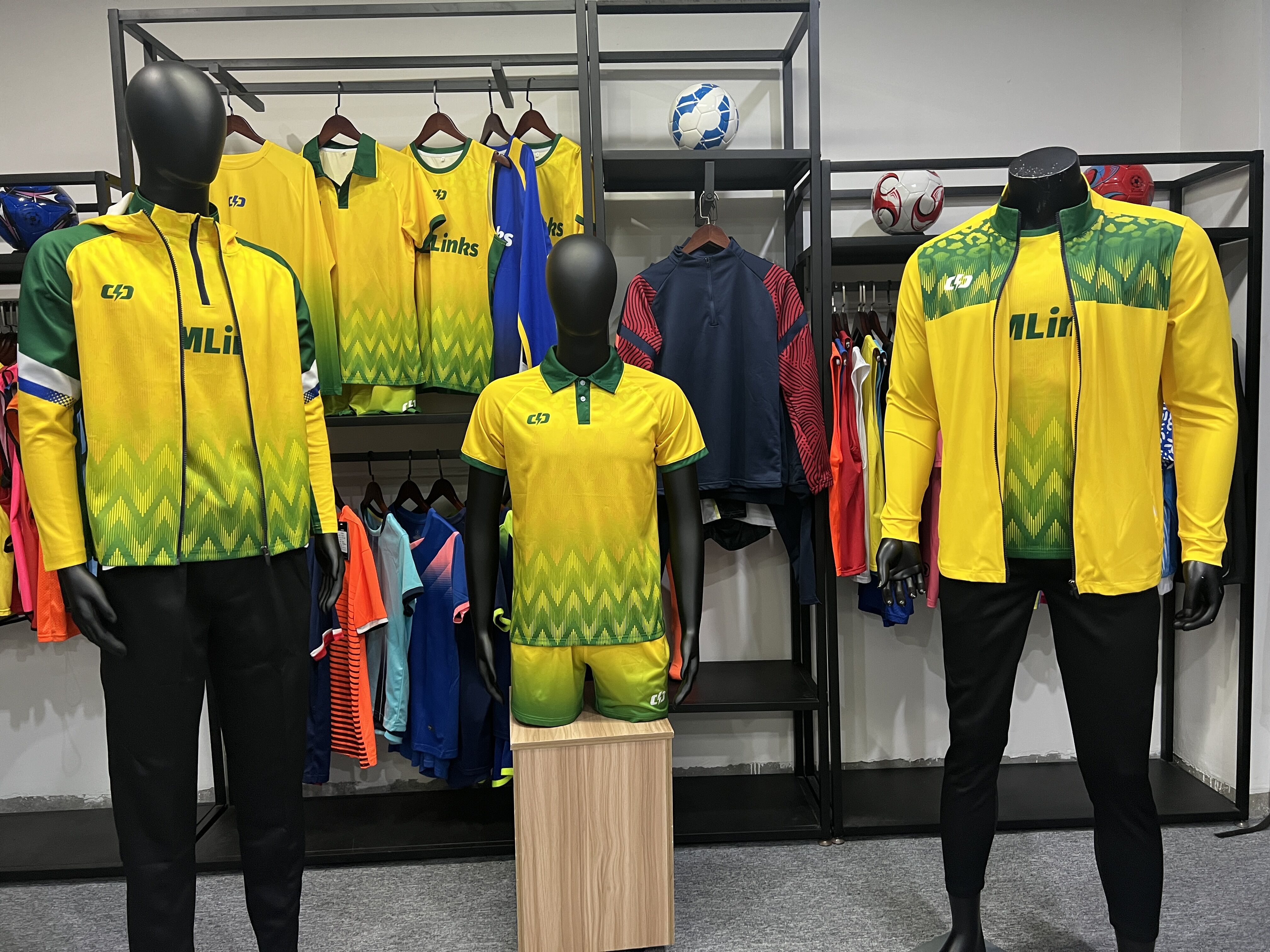 Custom Breathable Soccer Kit OEM Service Custom Football Jerseys Soccer Uniforms Sets Sublimated Soccer Jerseys factory