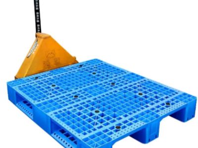 Plastik ve Ahşap Paletler: Hangisi Tedarik Zinciriniz İçin Daha Uygun?