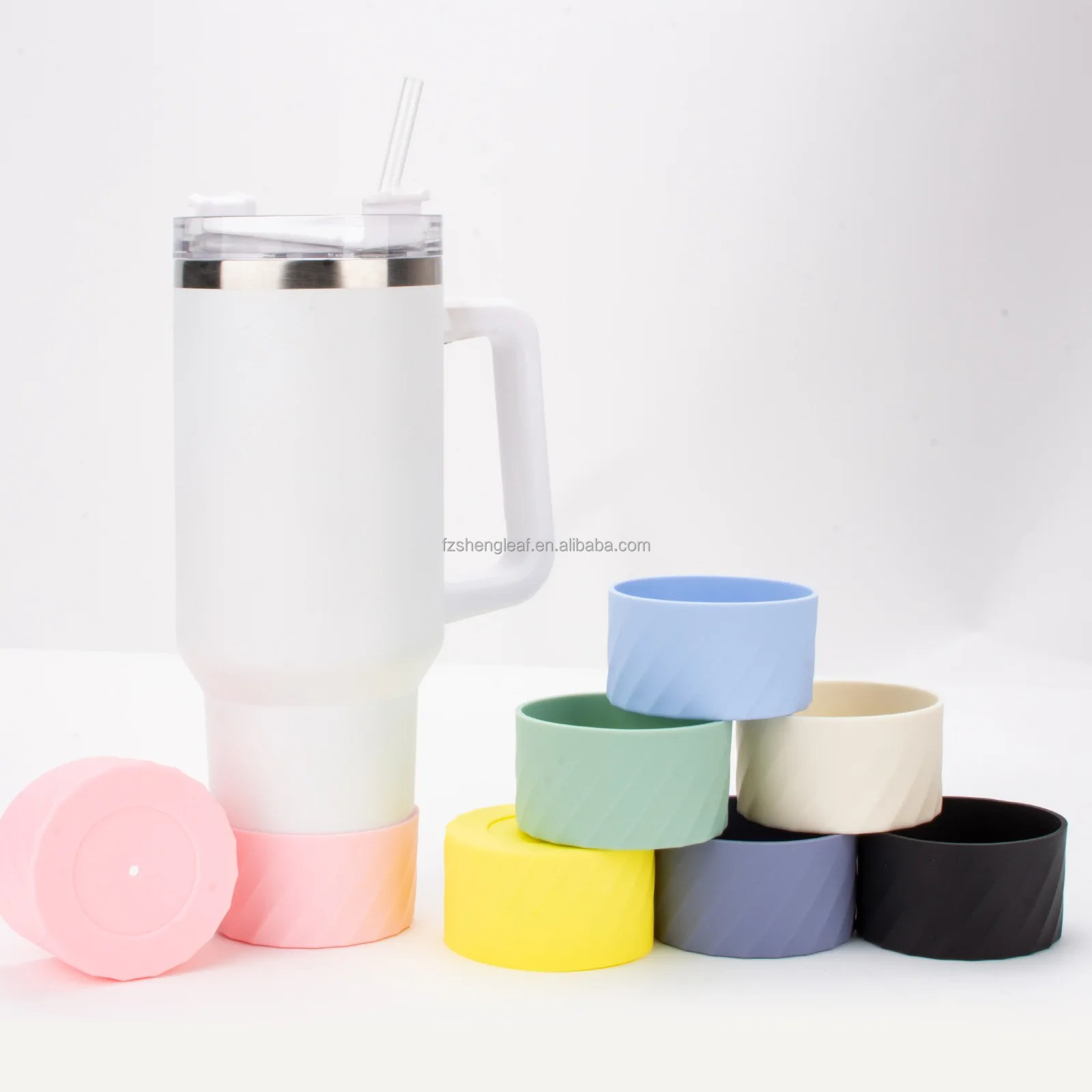 Custom Anti-Slip 30oz/40oz Silicone Sleeve for Tumbler Direct Drinking Tall Tumbler Boot Cover for Boiling Water Use factory