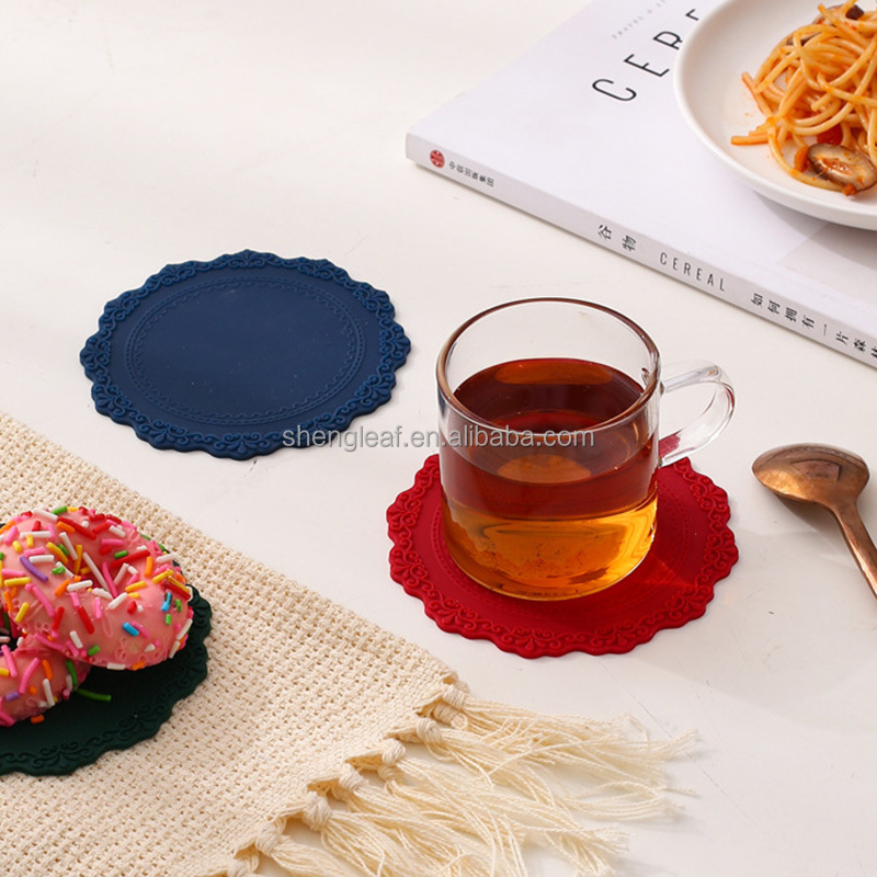 Custom Eco-Friendly Heat Resistant Silicone Coasters & Place Mats with Scalloped Edge and Lace Embossed Design for Dining Table factory