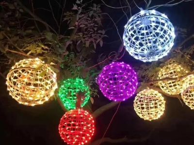 Landscape Light vs. Garden Light: Whats the Difference for Your Yard?