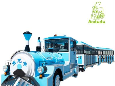 Luxury Vintage Electric Trains for Premium Guest Experiences
