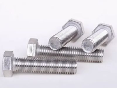 Why flange head bolts are Superior for Vibrating Machinery