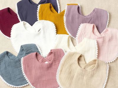 Marketing feeding bibs as Essential Travel Gear for Toddlers