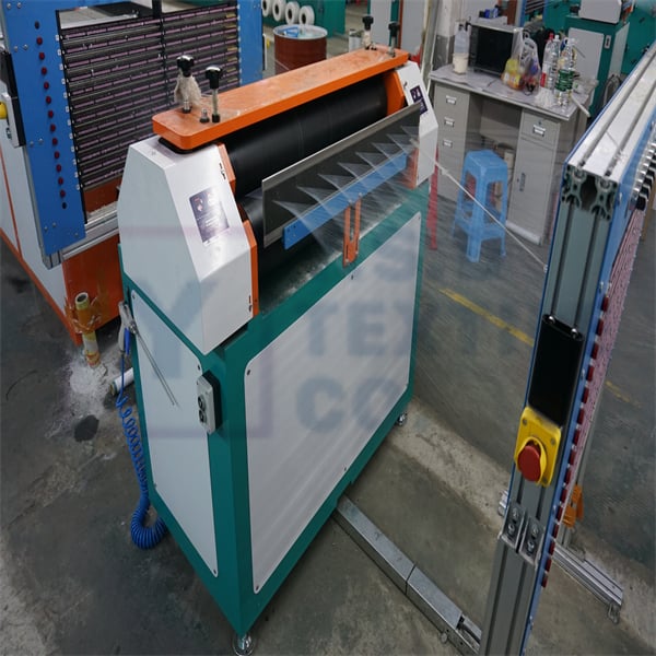 Experience the benefits of even tension splitting for a range of materials.