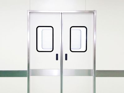 Why Clean Room Door Sealing Performance Matters in GMP Facilities