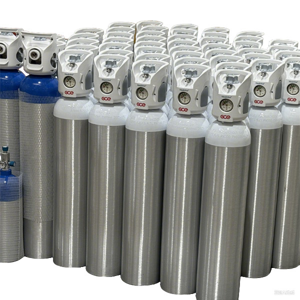 Stay agile underwater with aluminium diving cylinders