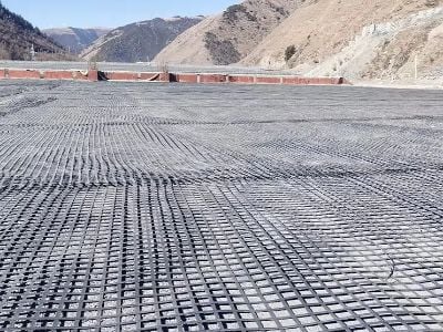 How does geogrid work