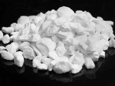 Schleif- und feuerfeste Anwendungen von feinem Aluminiumoxidpulver