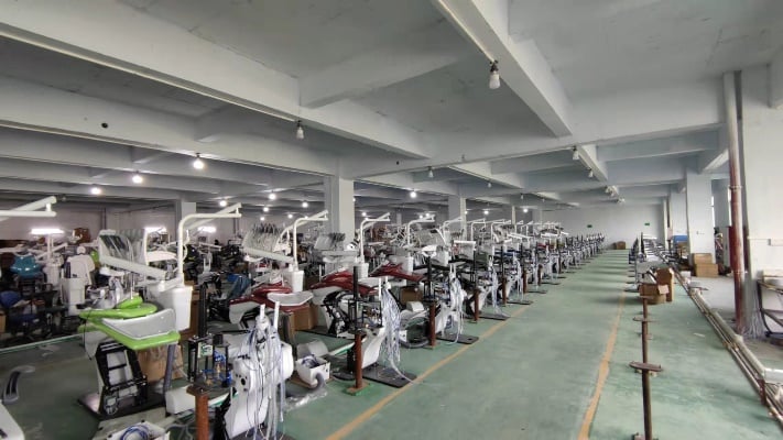 High quality dental chair High configuration with filter Ceramic spittoon Dental equipment manufacture
