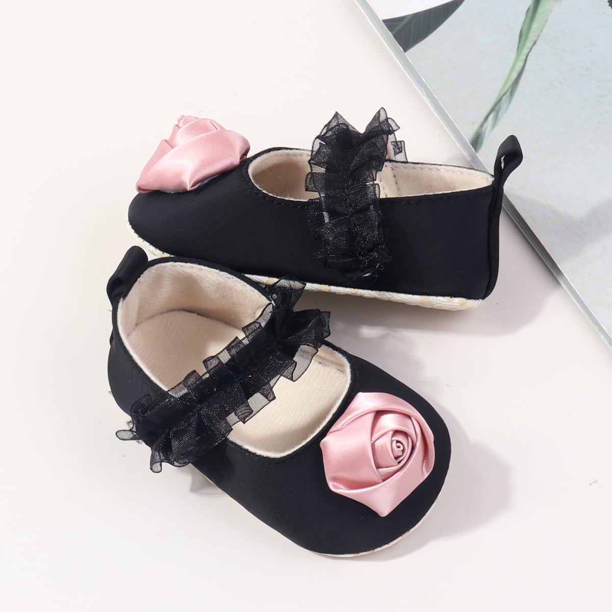Girl Baby Party Shoes with Beautiful Flower Breathable Shoes Light and Flat Design factory