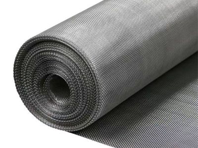 Pourquoi l'extrusion de fibres PET nécessite-t-elle un treillis métallique filtrant en couches de précision ?