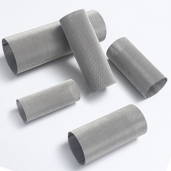 L'importance de choisir la bonne taille de maillage pour un rendement optimal dans les tubes en maillage inoxydable.