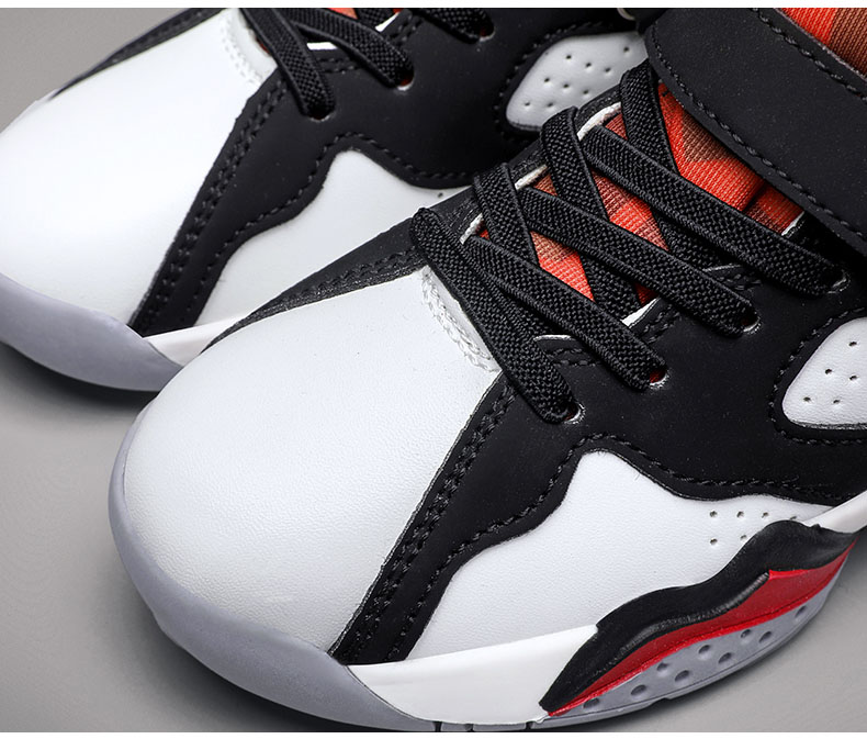 New Kids Outdoor Sports Basketball Shoes Boys Anti-slip Rubber Sole Casual Student Shoes for Children Zapatillas factory