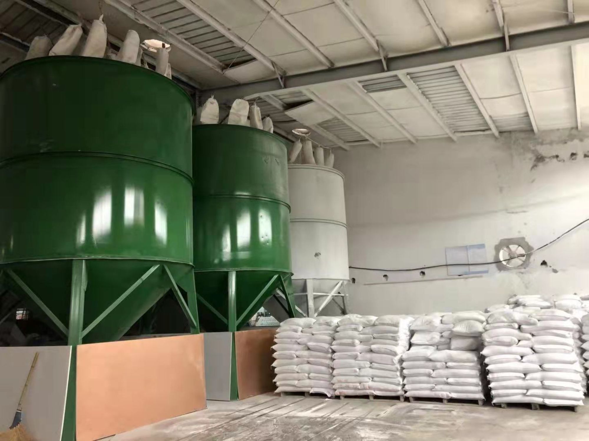 HANGZHOU JIAYING TRADE CO.LTD, spezialisiert auf die Herstellung von PVC-Platten mit herausragender Qualität.