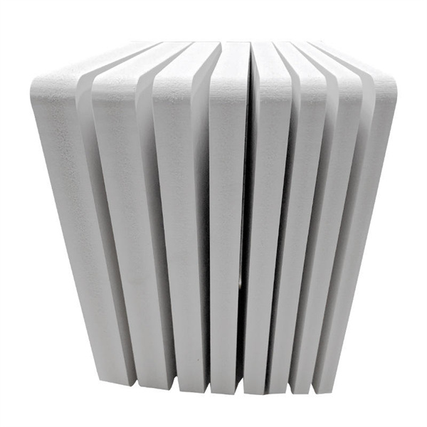 Schneiden und Formen einer 10mm PVC-Platte