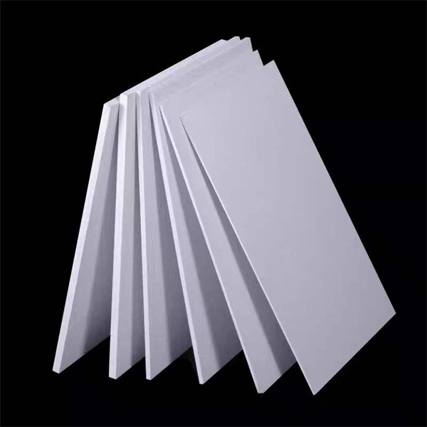白色PVCファシアボードの使用方法