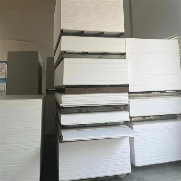 Using PVC Plastic Sheets