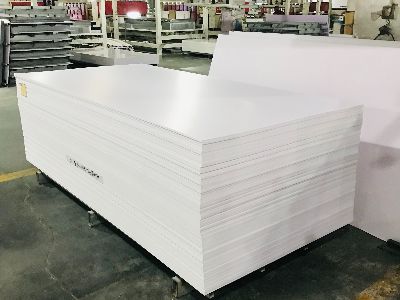 Verstehen Sie die 5 großen Vorteile und industriellen Anwendungen von PVC-Schaumplatten