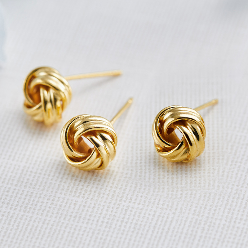 Common Installation Issues with Big Stud Earrings and Solutions