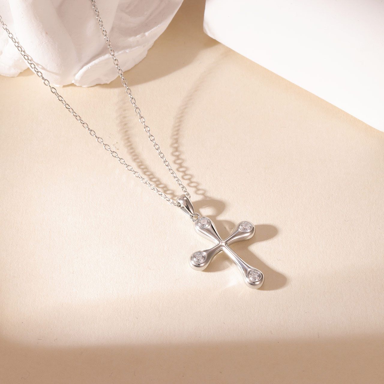 Where to Find Reliable Suppliers of Cross Necklaces for Women