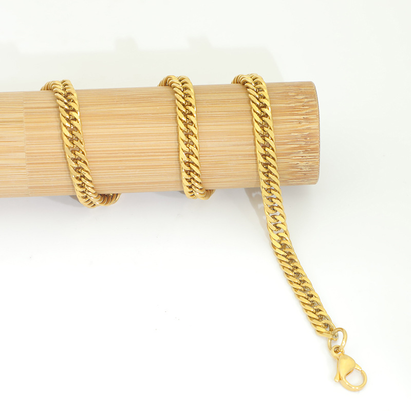 Cost Factors When Purchasing Gold Necklaces for Women in Bulk